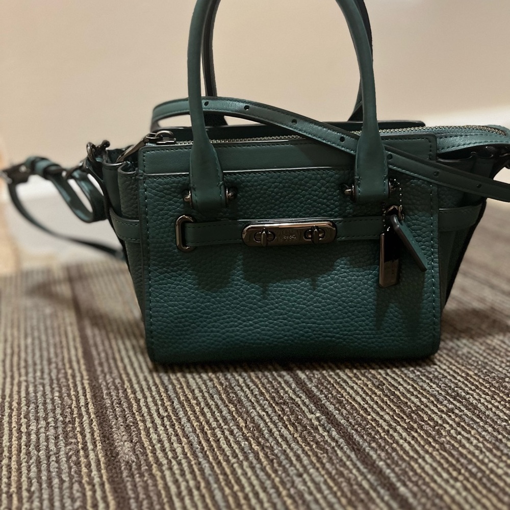 Coach small leather bag
